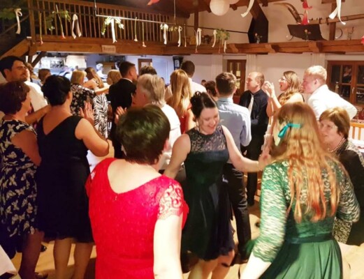Die Hochzeitsmusik und Hochzeitsband X-Large aus Oberösterreich