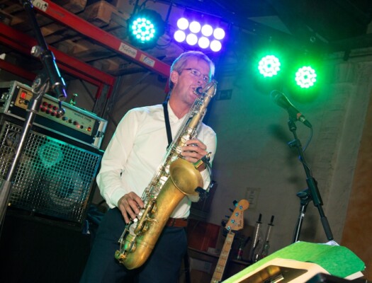 Markus Steingruber bei der Hochzeitsband X-Large aus Oberösterreich