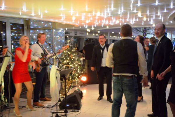 Ob Hochzeiten, Bälle, Firmenevents - X-Large die Band aus Oberösterreich spielt gerne Ihre Veranstaltung