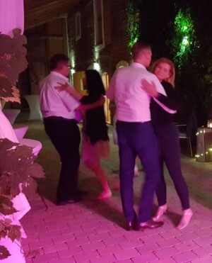 X-Large die Hochzeitsmusik und Hochzeitsband aus Oberösterreich spielt zahlreiche Bälle, Hochzeiten, Firmenevents, Galas, Silvestergala auch in OÖ, Innviertel, Hausruckviertel, Salzkammergut, Linz, Leonding, Steyr, Wilhering, Rohrbach, Eferding, Grieskirchen, Attersee, Oberösterreich, Mühlviertel, Niederösterreich, Salzburg, Bayern, Passau und Tirol